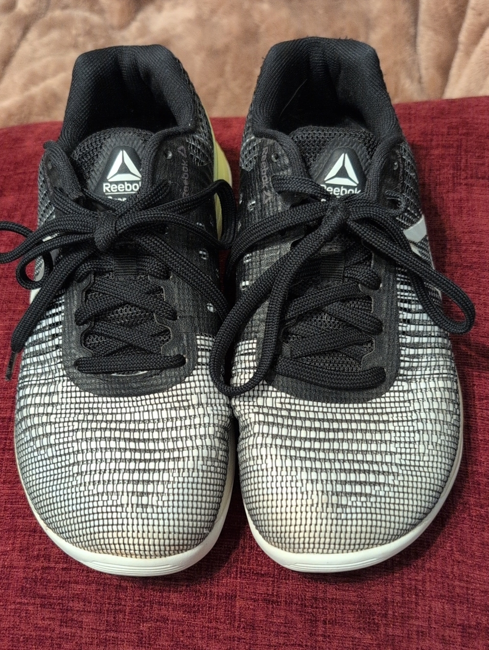 Reebok Men’s Black and White Mesh Training Shoes